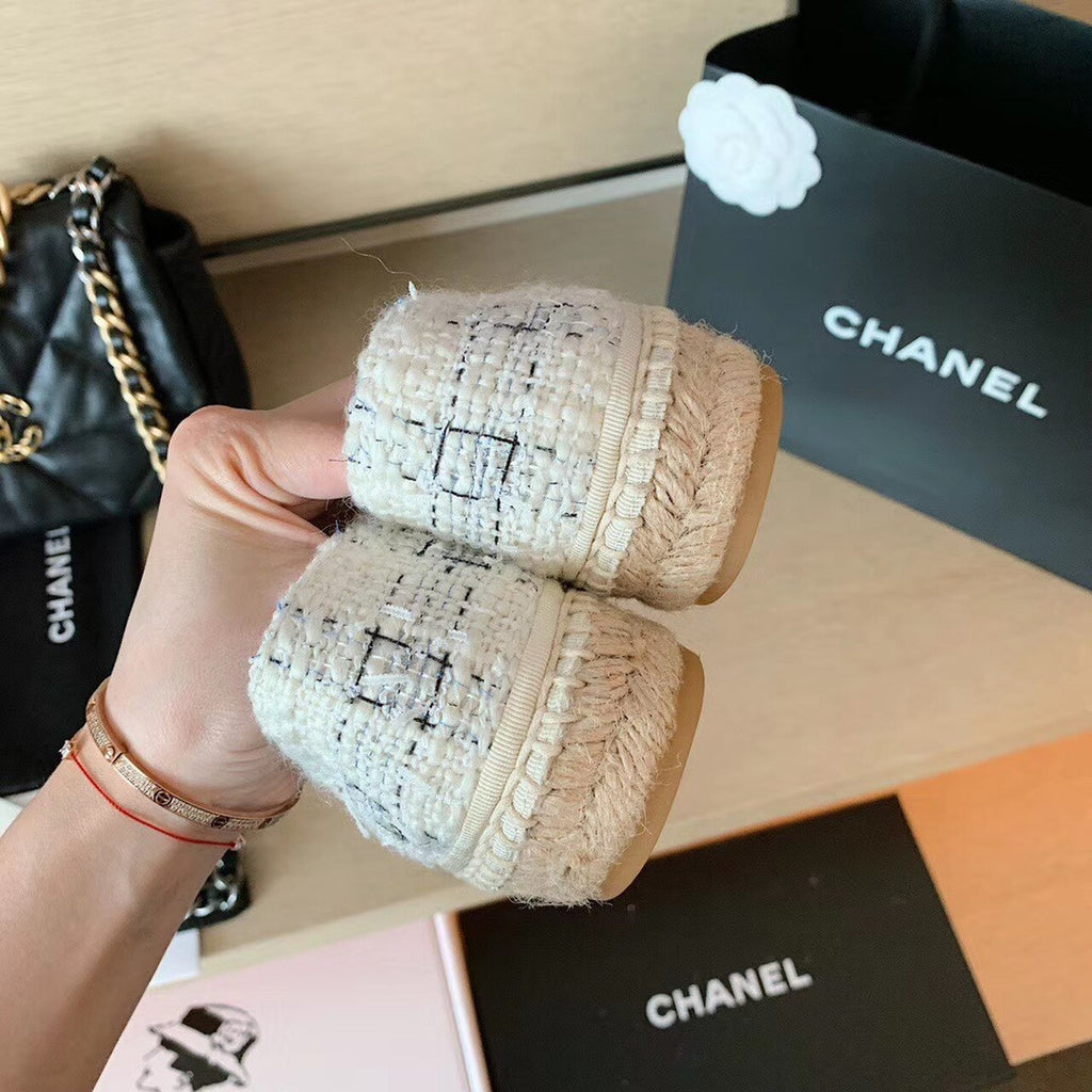 Chanel Tweed Espadrilles Lambskin Leather Spring/Summer Collection White/Black
