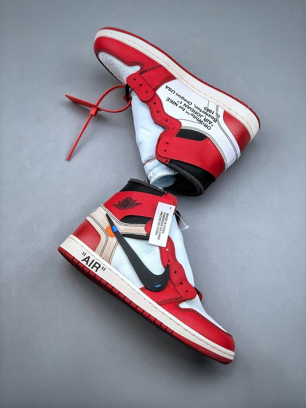 Nike Air Jordan 1 Retro High Off-White Chicago
