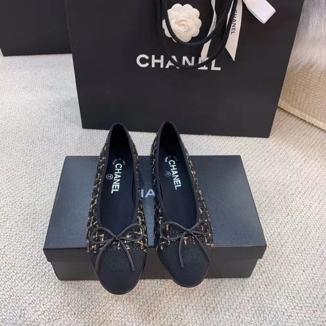 Chanel Ballerina Flats Tweed & Grosgrain Calfskin Leather Spring/Summer Collection Black/Gold