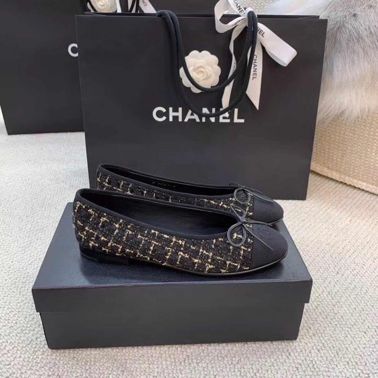 Chanel Ballerina Flats Tweed & Grosgrain Calfskin Leather Spring/Summer Collection Black/Gold