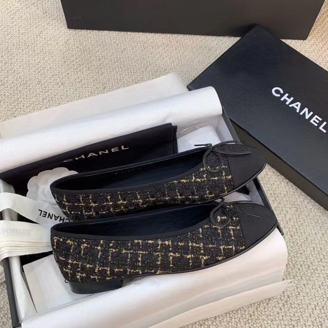 Chanel Ballerina Flats Tweed & Grosgrain Calfskin Leather Spring/Summer Collection Black/Gold