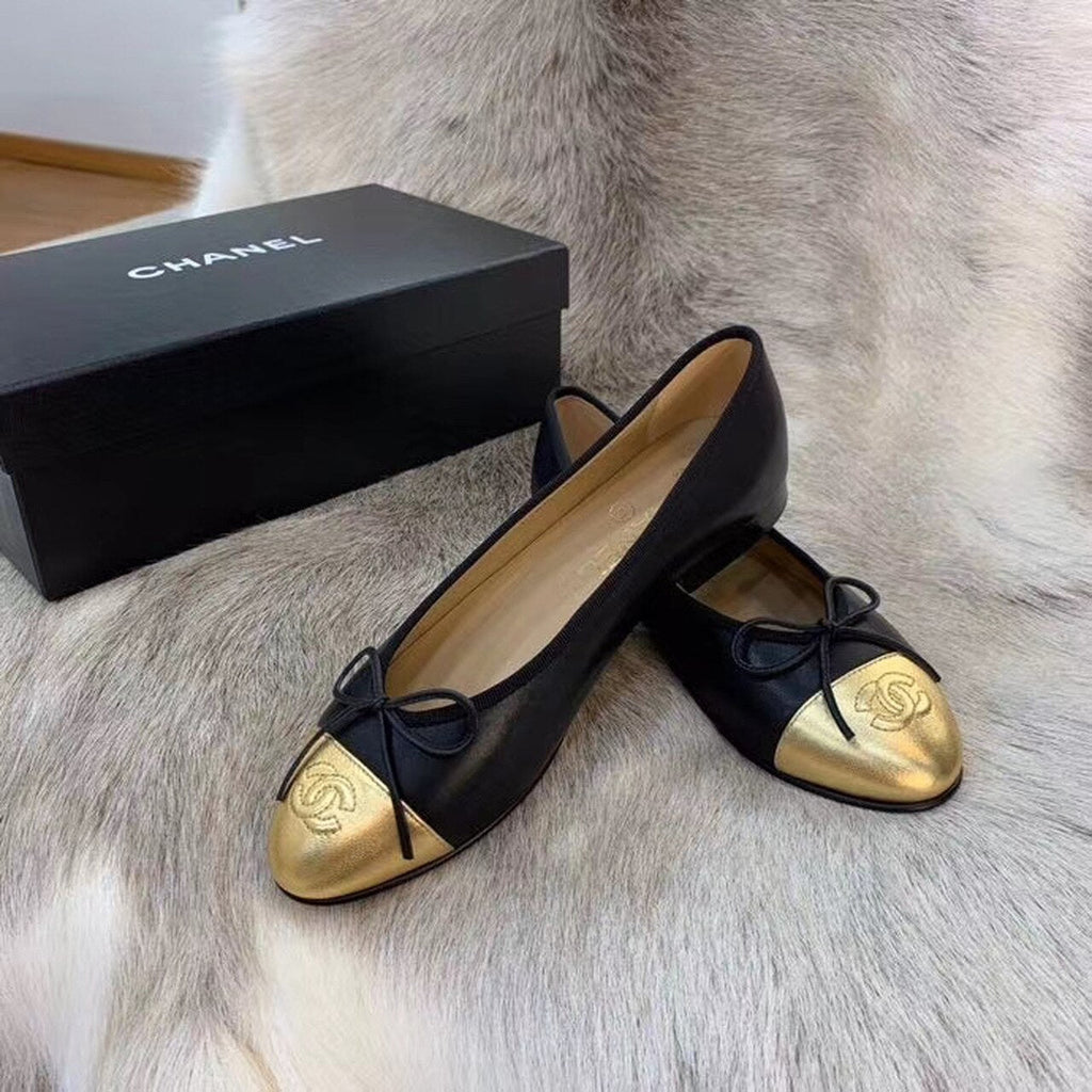 Chanel Ballerina Flats Calfskin Leather Spring/Summer Collection, Black/Gold