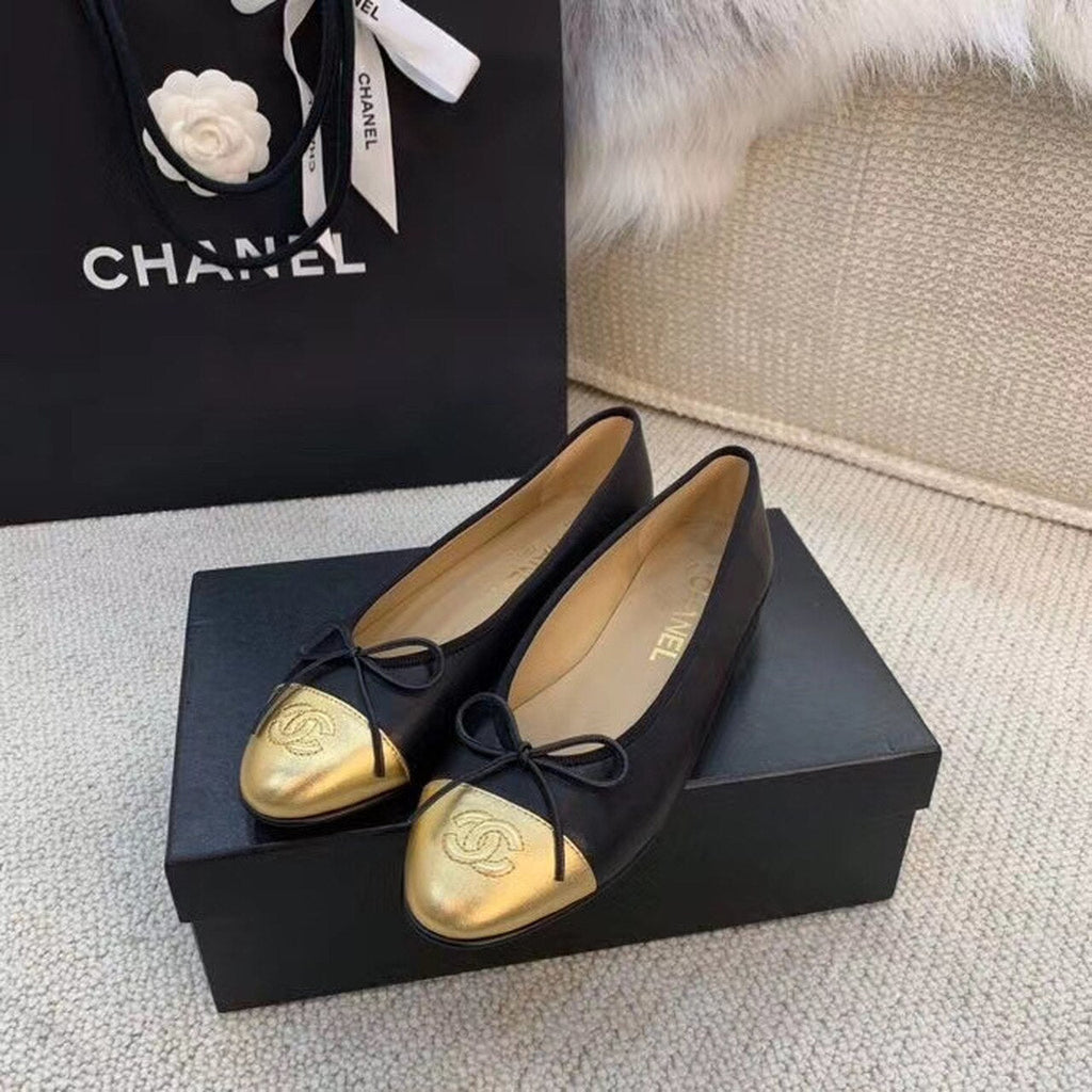 Chanel Ballerina Flats Calfskin Leather Spring/Summer Collection, Black/Gold