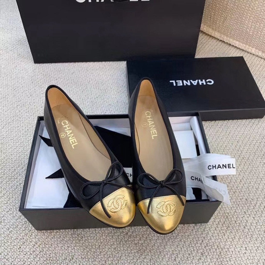 Chanel Ballerina Flats Calfskin Leather Spring/Summer Collection, Black/Gold