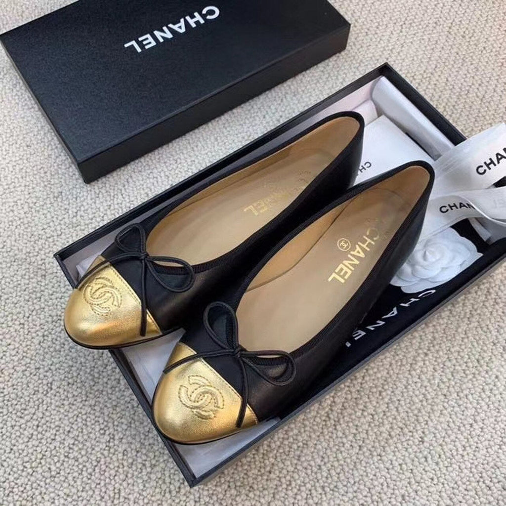 Chanel Ballerina Flats Calfskin Leather Spring/Summer Collection, Black/Gold