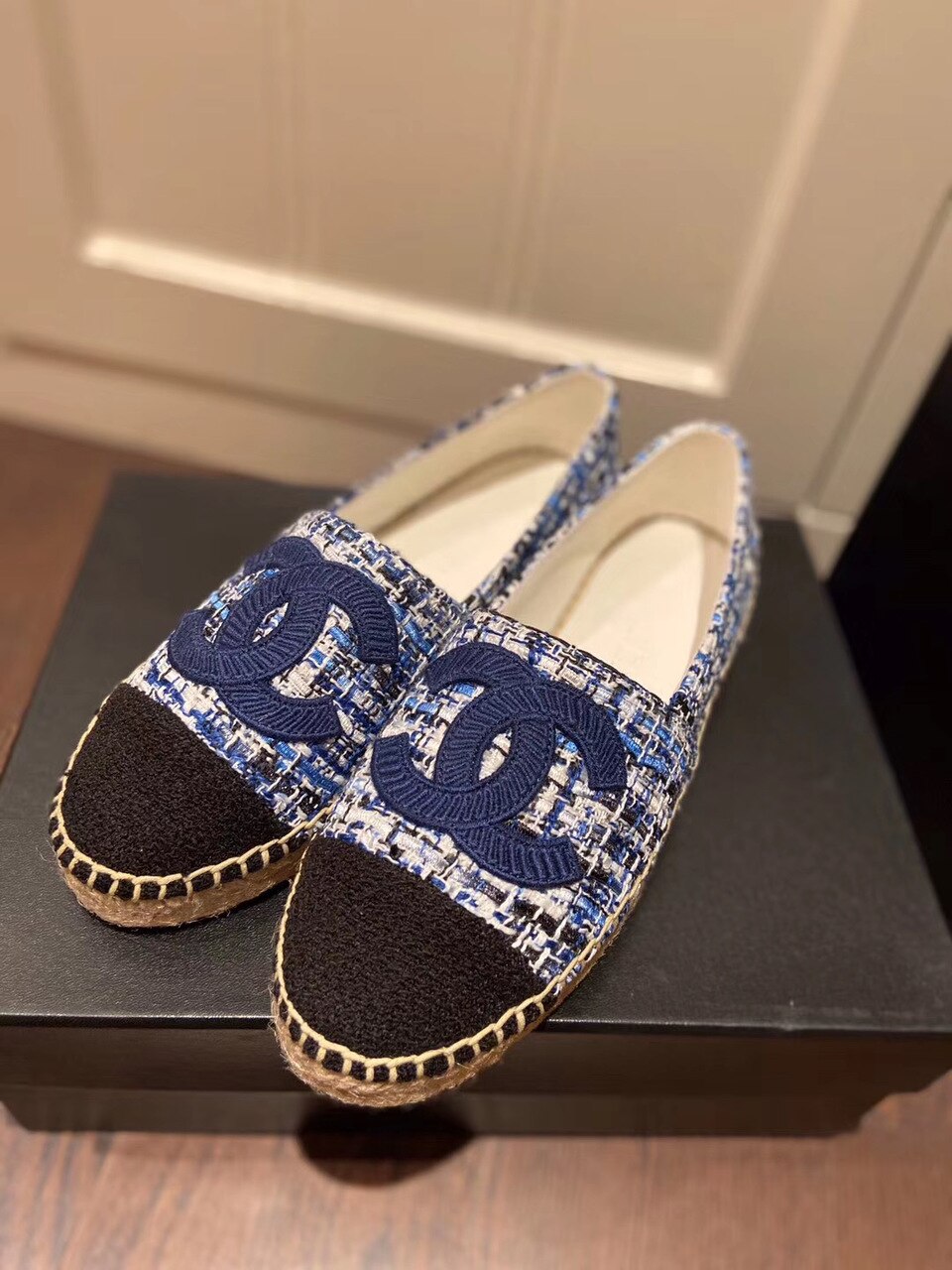 Chanel Tweed/Grosgrain Espadrilles Lambskin Leather Spring/Summer Collection Navy Blue/Black