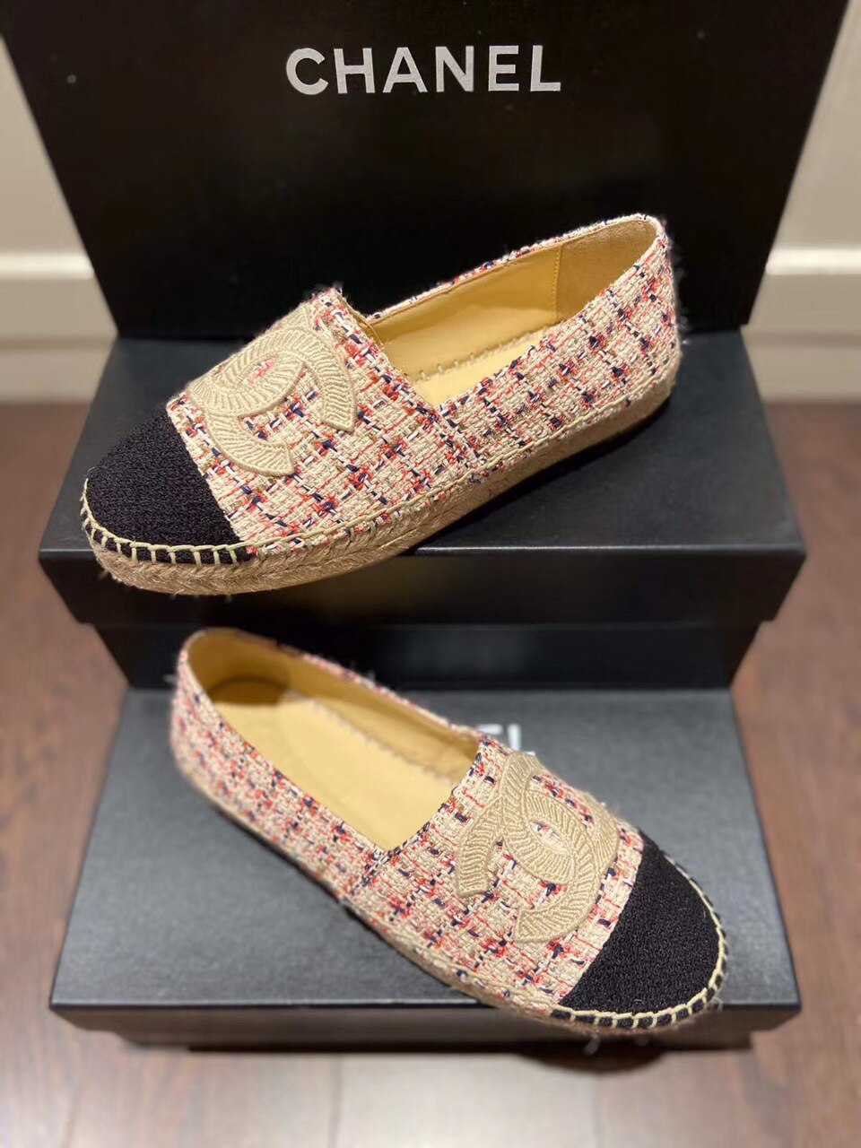 Chanel Tweed/Grosgrain Espadrilles Lambskin Leather Spring/Summer Collection Red/Black