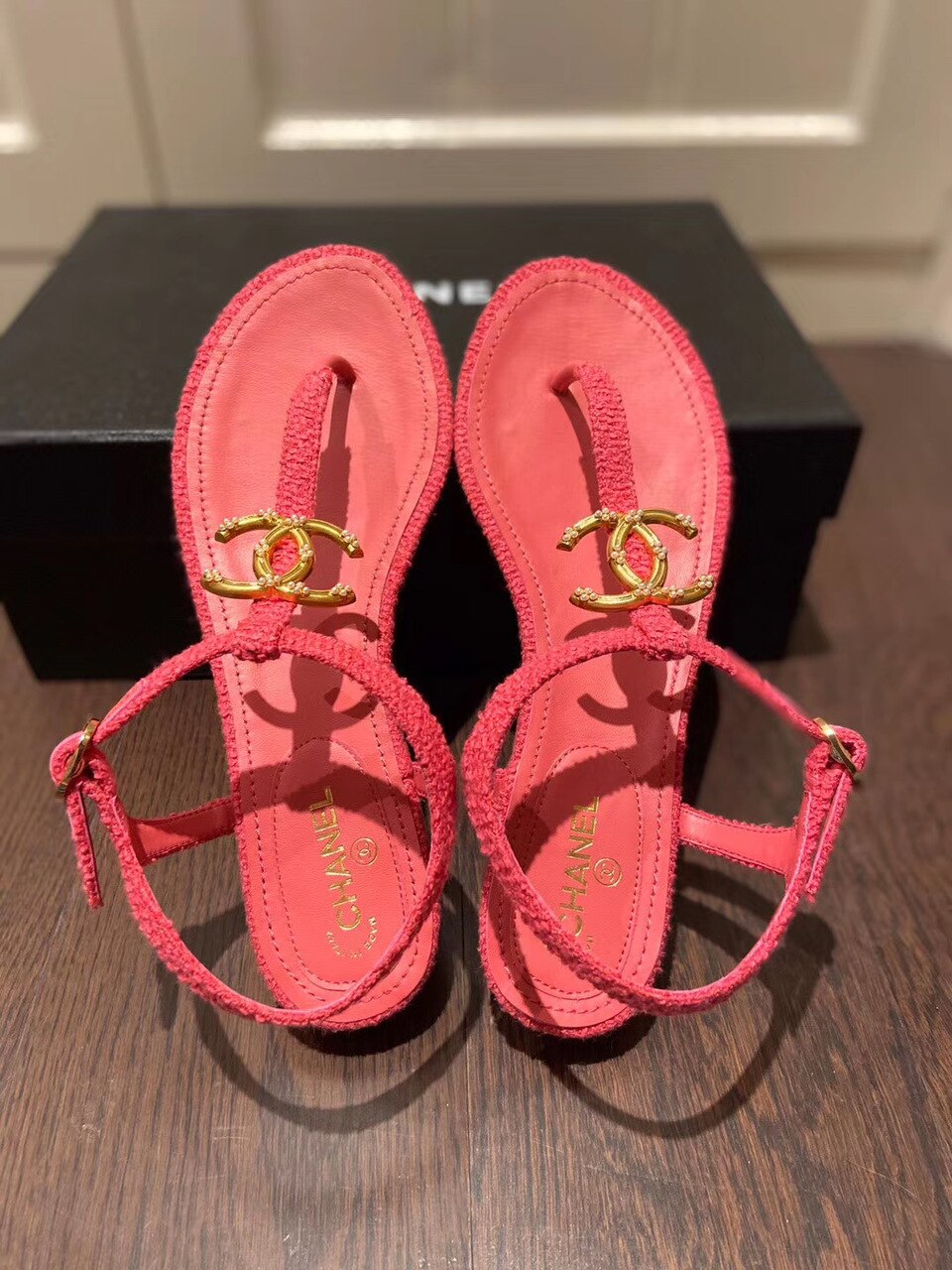 Chanel Pearl CC Logo Thong Sandals Calfskin Leather Spring/Summer Act 2 Collection Red