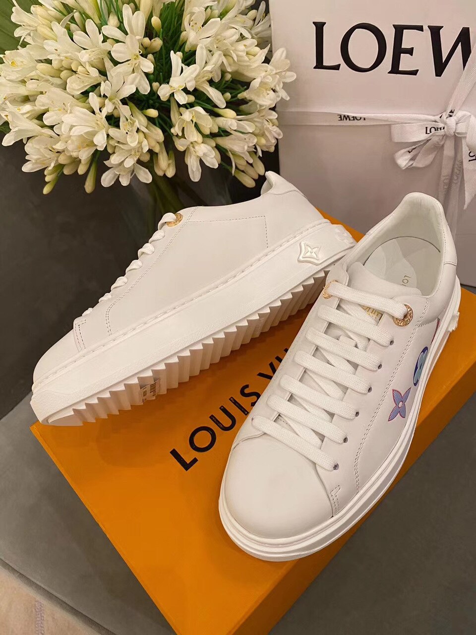 Louis Vuitton Time Out Sneakers Calfskin Leather Spring/Summer Collection White