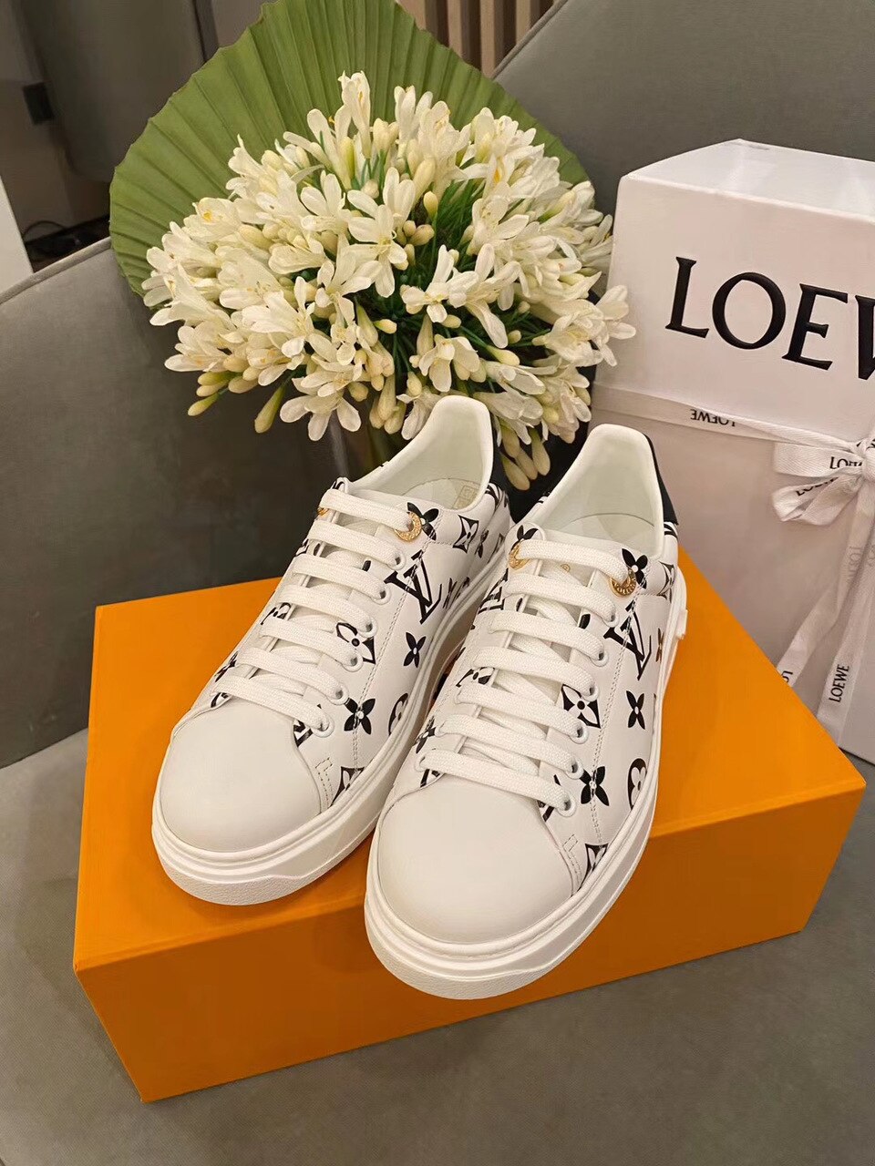 Louis Vuitton Time Out Sneakers Calfskin Leather Spring/Summer Collection 1A7UM8 Blue/White