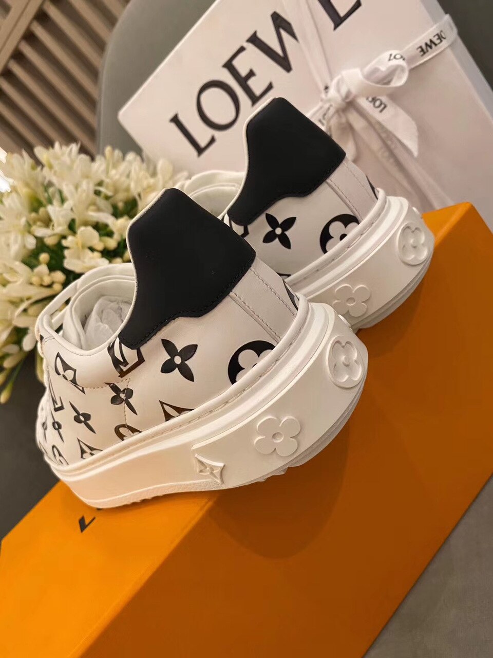 Louis Vuitton Time Out Sneakers Calfskin Leather Spring/Summer Collection 1A7UM8 Blue/White