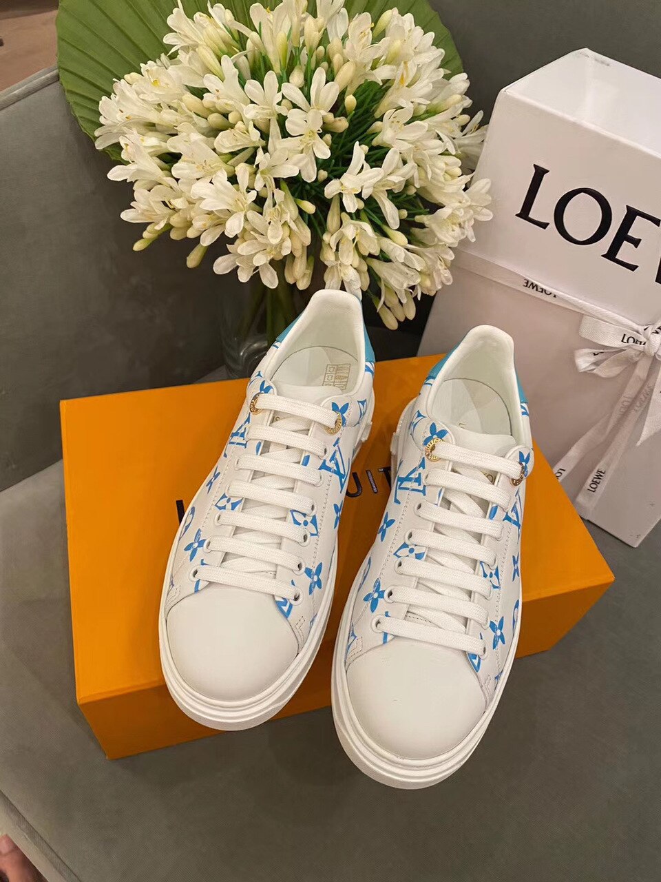 Louis Vuitton Time Out Sneakers Calfskin Leather Spring/Summer Collection Light Blue/White
