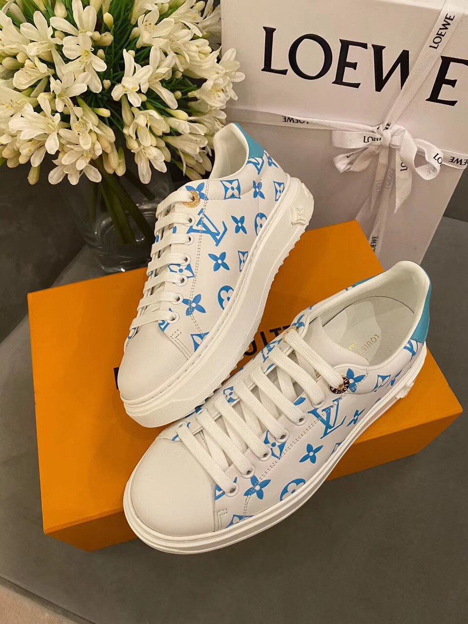 Louis Vuitton Time Out Sneakers Calfskin Leather Spring/Summer Collection Light Blue/White