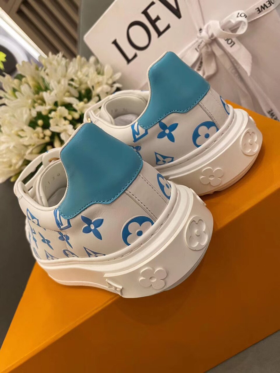 Louis Vuitton Time Out Sneakers Calfskin Leather Spring/Summer Collection Light Blue/White