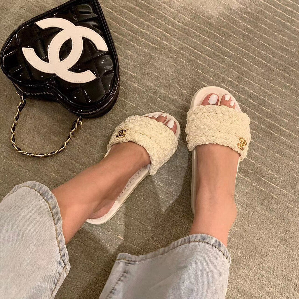 Chanel Pearl Beaded Embellished Sandals Calfskin Leather Spring/Summer Collection White
