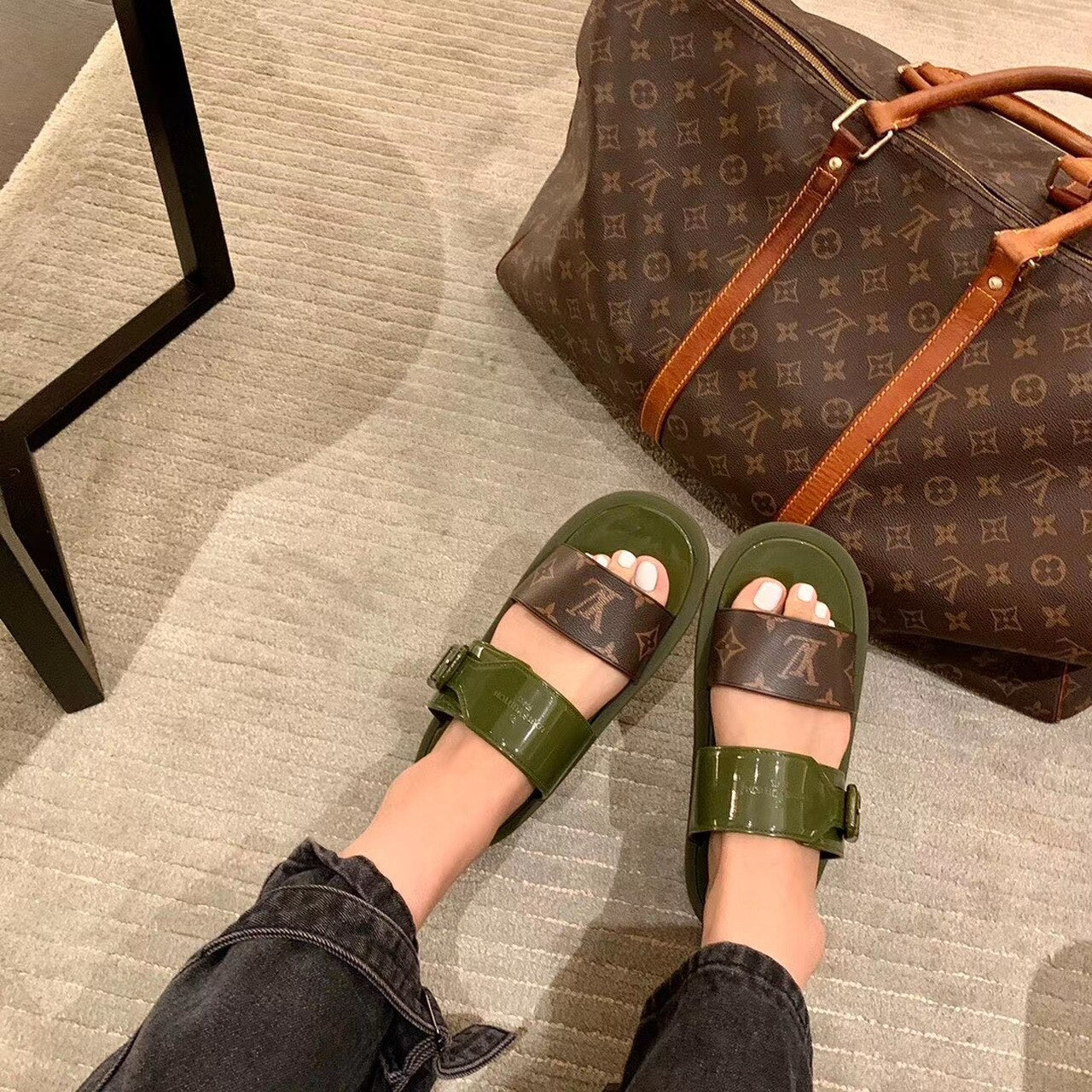 Louis Vuitton Sunbath Flat Mules PVC Spring/Summer Collection 1A66XB, Kaki