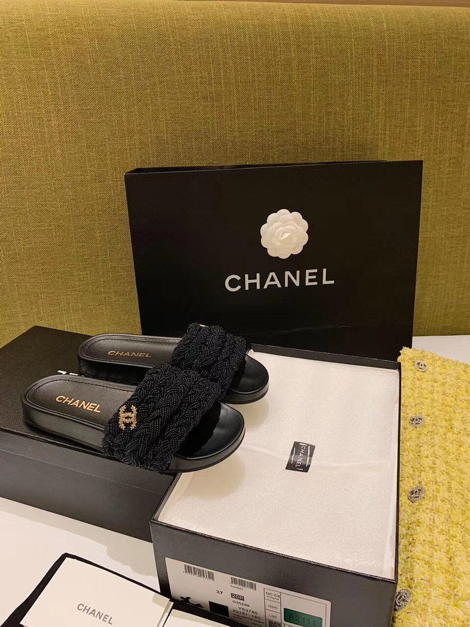 Chanel Pearl Beaded Embellished Sandals Calfskin Leather Spring/Summer Collection Black