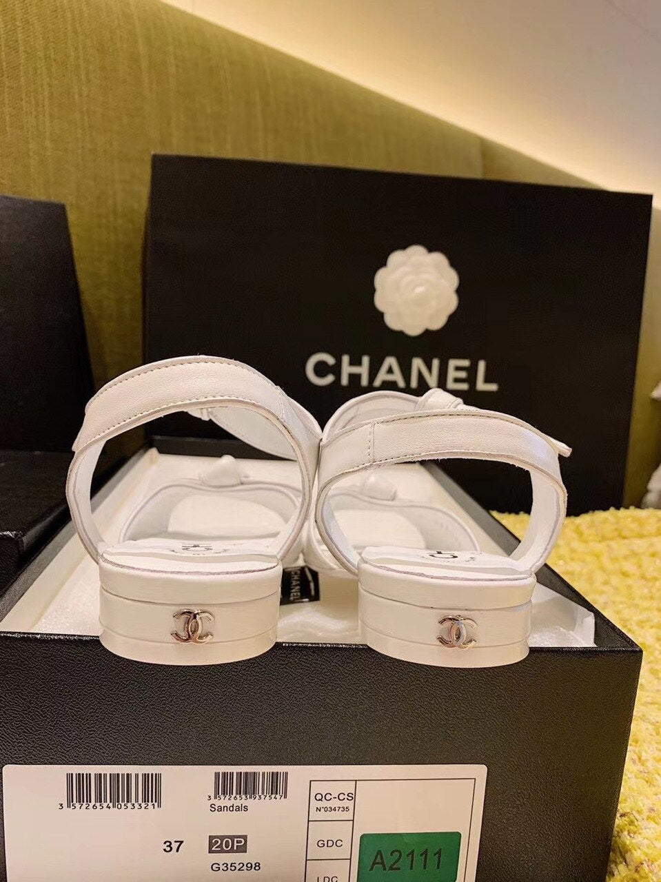 Chanel Knot Sandals Calfskin Leather Spring/Summer Collection, White