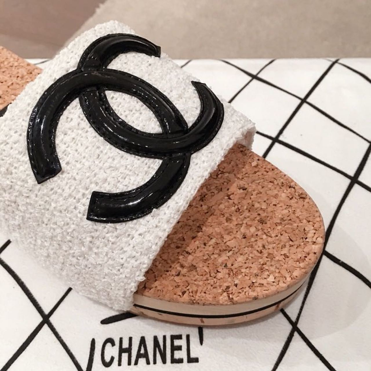 Chanel Cork Sandals Suede/Calfskin Leather Spring/Summer Collection White/Black