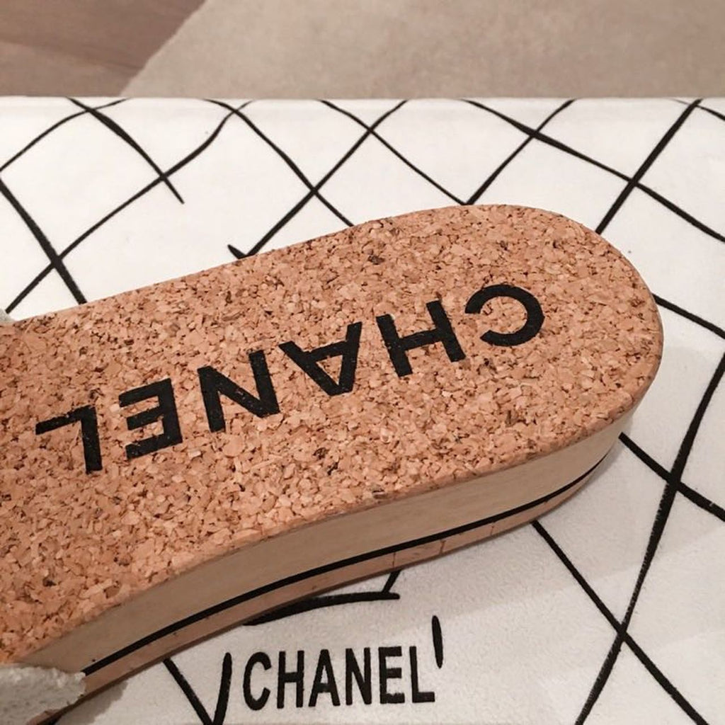 Chanel Cork Sandals Suede/Calfskin Leather Spring/Summer Collection White/Black