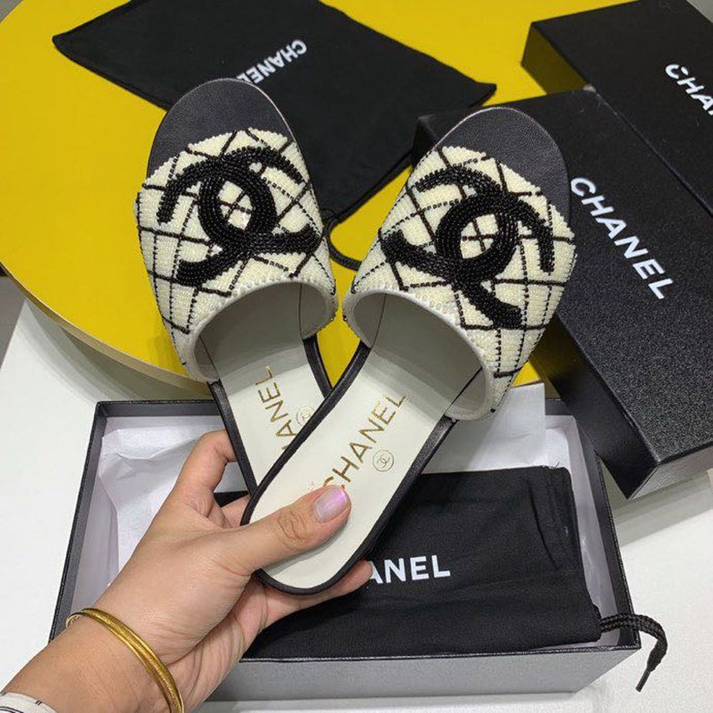 Chanel Bead Embroidered Mule Sandals Calfskin Leather Spring/Summer Collection White
