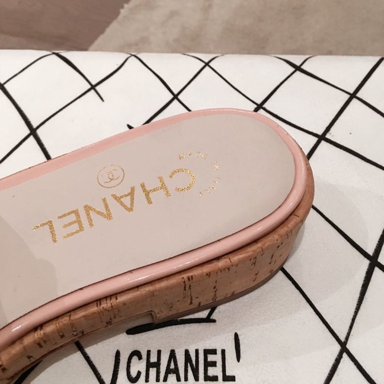 Chanel CC Cork Sandals Tweed/Calfskin Leather Spring/Summer Collection Light Pink