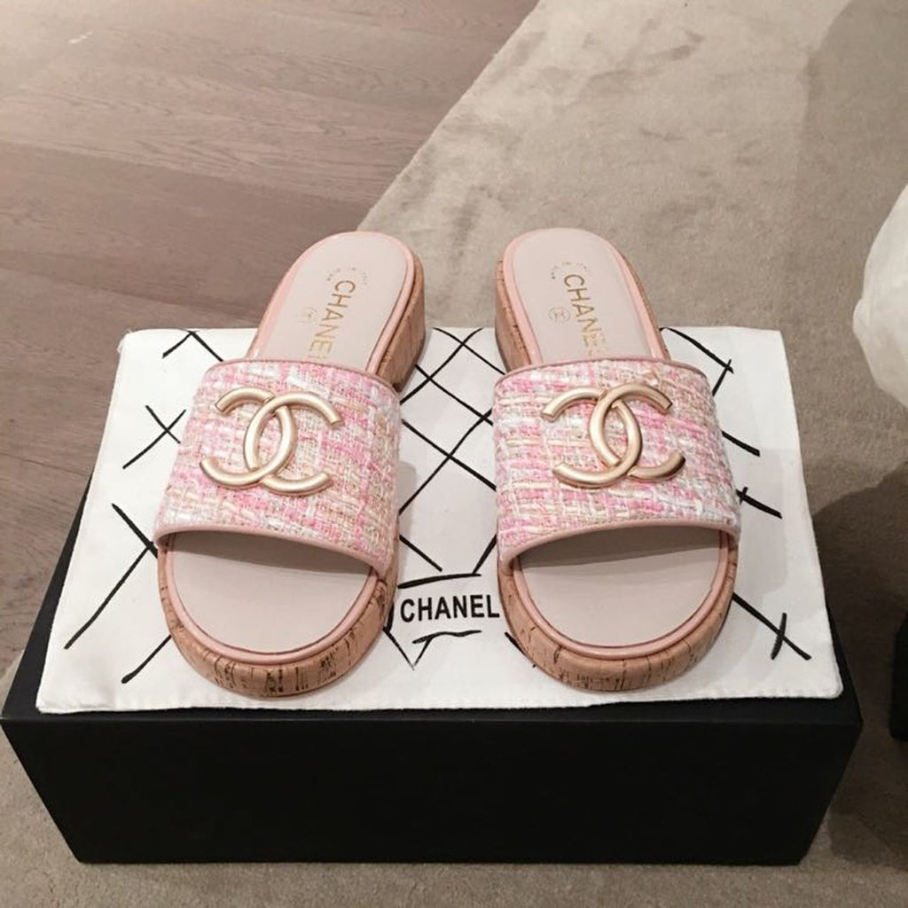 Chanel CC Cork Sandals Tweed/Calfskin Leather Spring/Summer Collection Light Pink