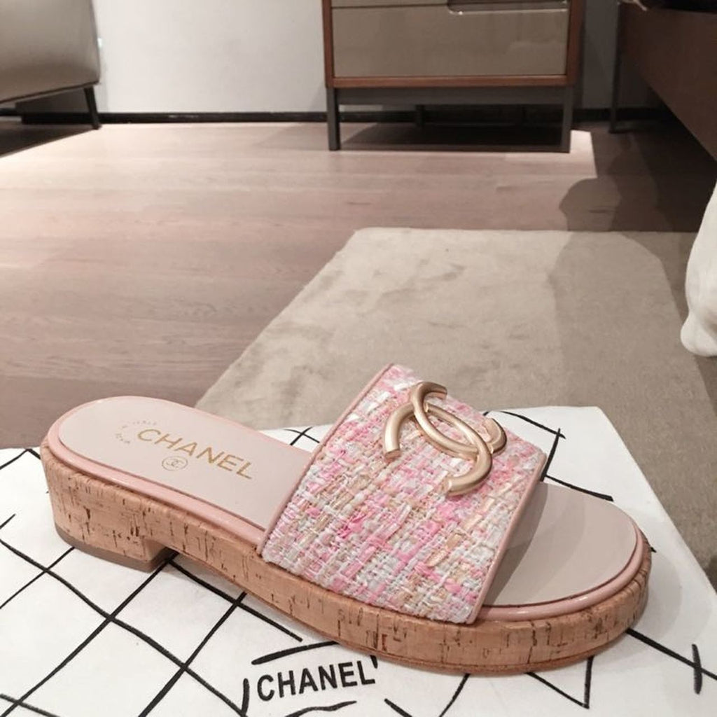 Chanel CC Cork Sandals Tweed/Calfskin Leather Spring/Summer Collection Light Pink
