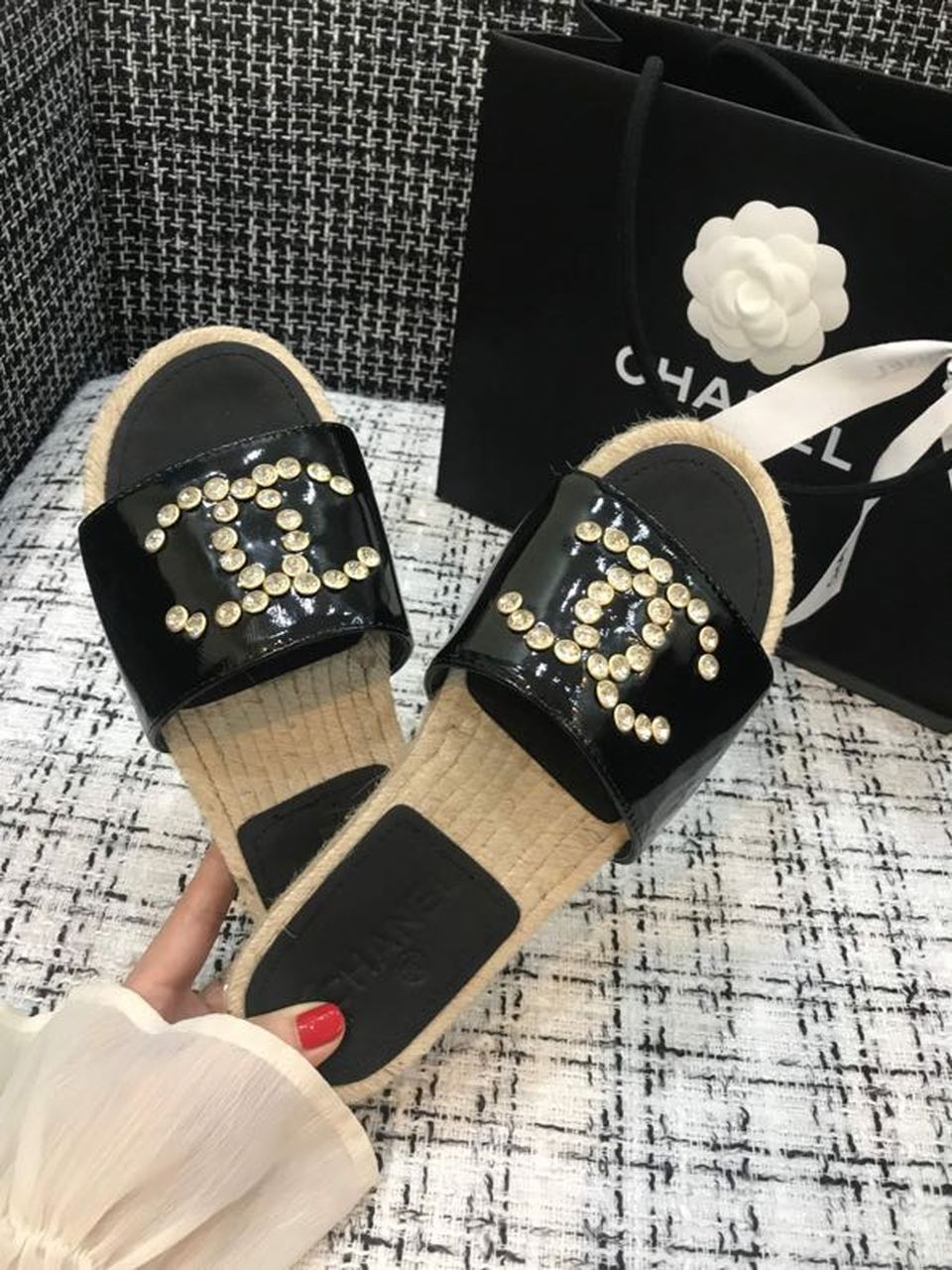Chanel Crystal CC Espadrille Sandals Calfskin Leather Spring/Summer Collection Black