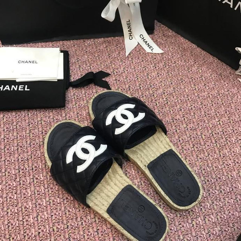Chanel CC Quilted Espadrille Sandals Calfskin Leather Spring/Summer Collection Black/White