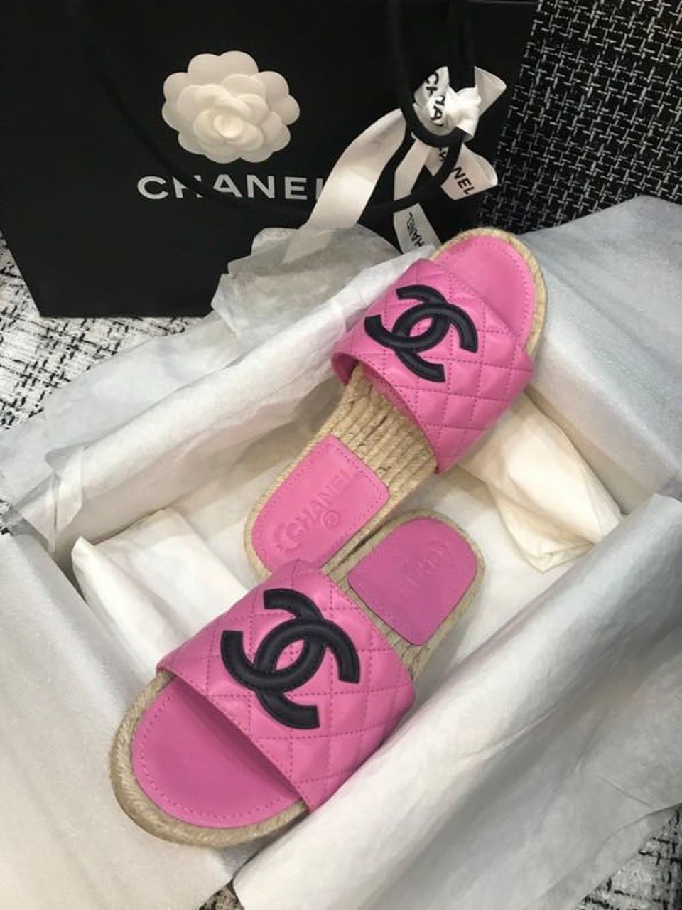 Chanel CC Quilted Espadrille Sandals Calfskin Leather Spring/Summer Collection Pink/Black