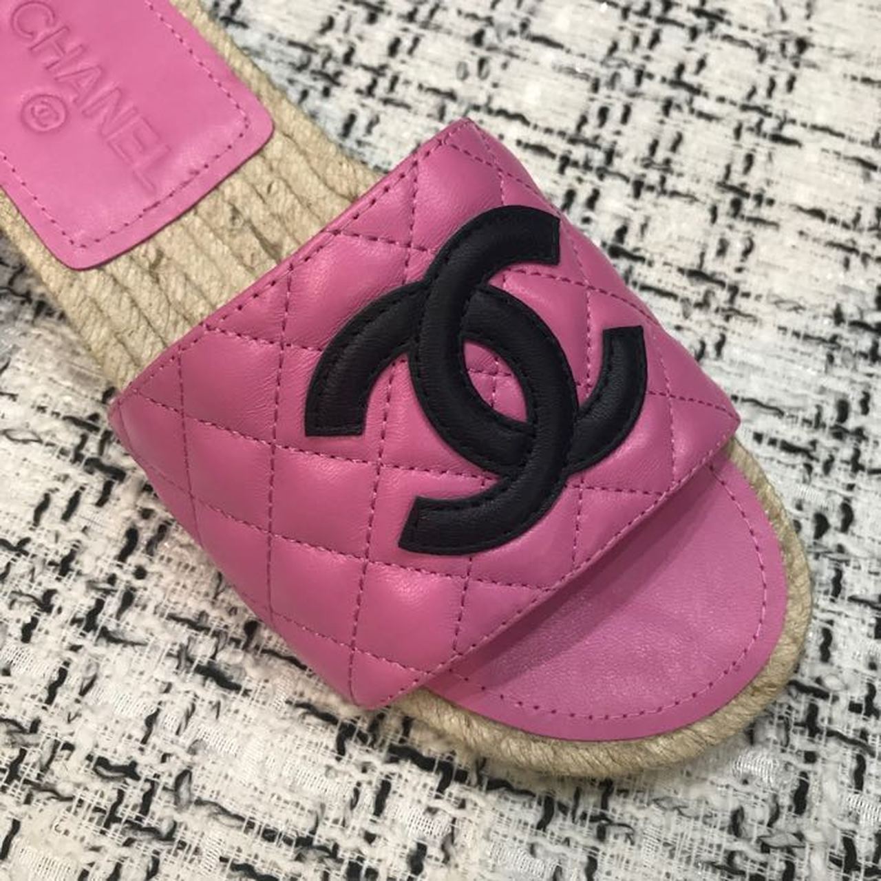 Chanel CC Quilted Espadrille Sandals Calfskin Leather Spring/Summer Collection Pink/Black