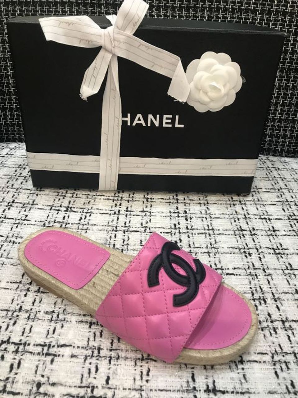 Chanel CC Quilted Espadrille Sandals Calfskin Leather Spring/Summer Collection Pink/Black