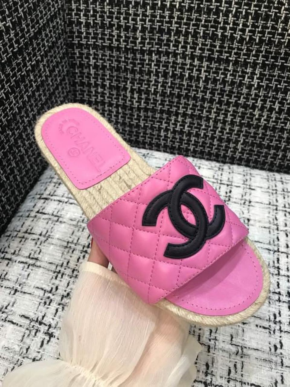 Chanel CC Quilted Espadrille Sandals Calfskin Leather Spring/Summer Collection Pink/Black