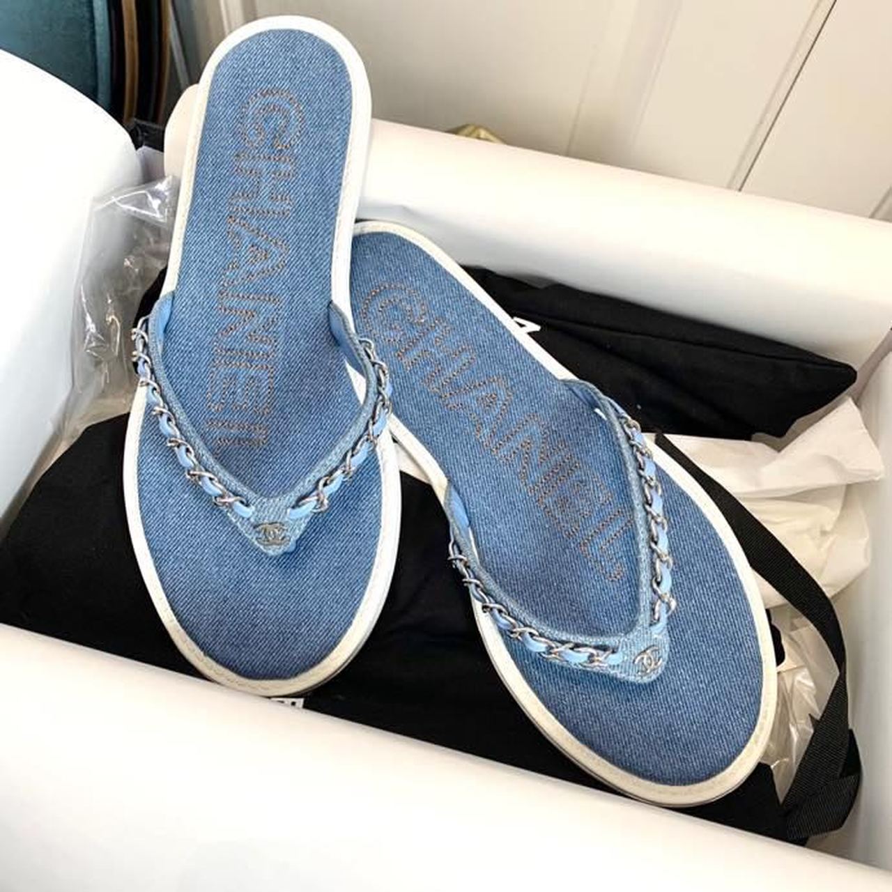 Chanel Denim Woven Chain Thong PVC Sandals Spring/Summer Collection Blue