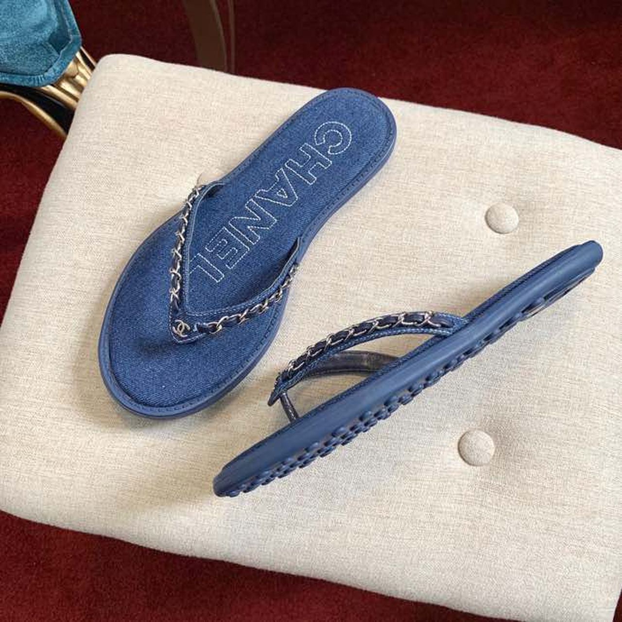 Chanel Denim Woven Chain Thong PVC Sandals Spring/Summer Collection Dark Blue