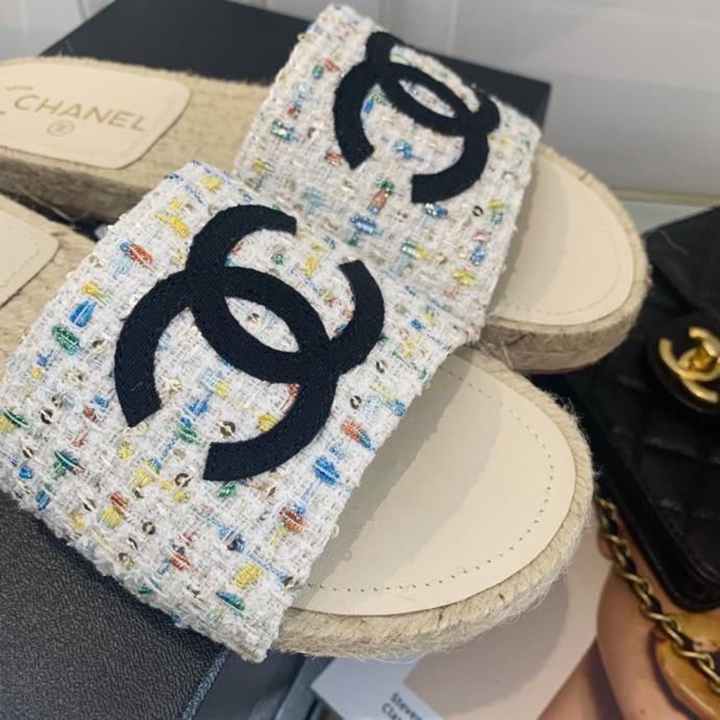 Chanel CC Espadrille Sandals Tweed/Calfskin Leather Spring/Summer Collection White/Multicolor