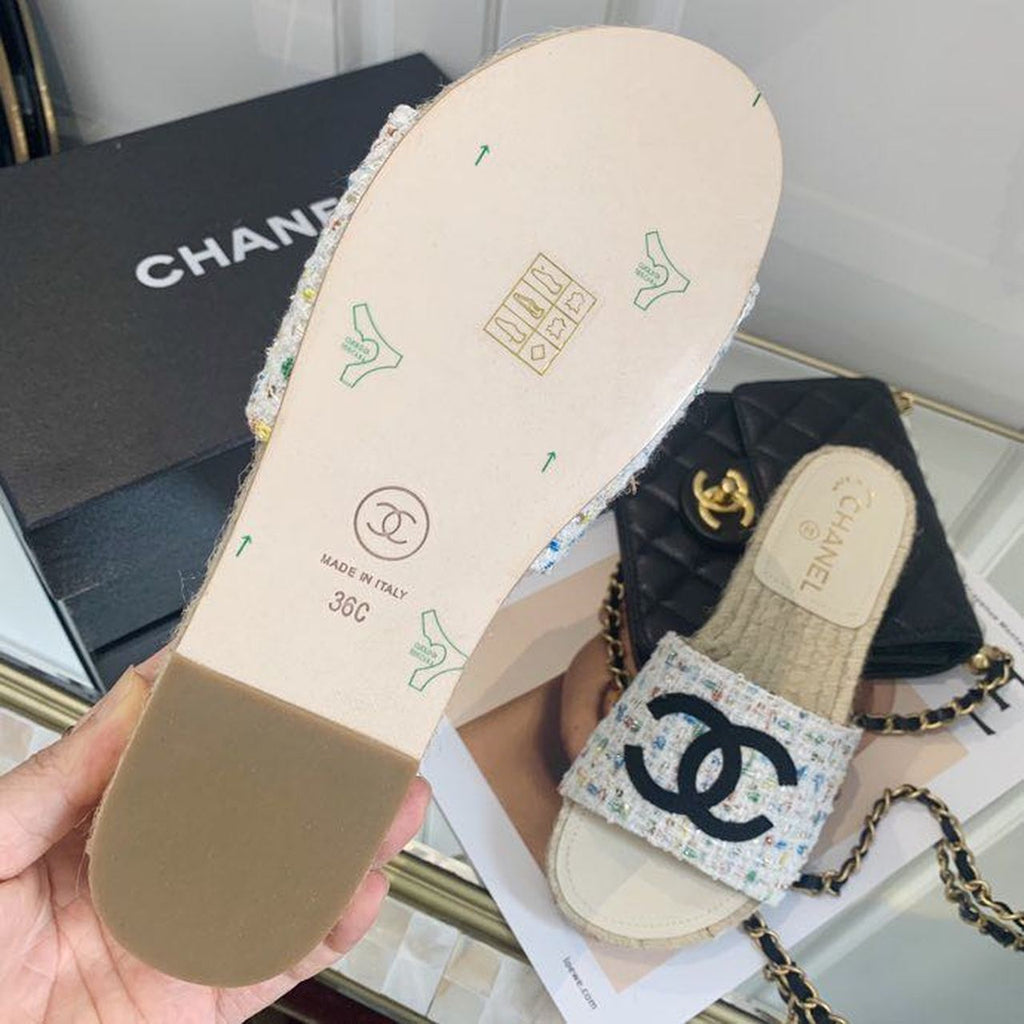 Chanel CC Espadrille Sandals Tweed/Calfskin Leather Spring/Summer Collection White/Multicolor