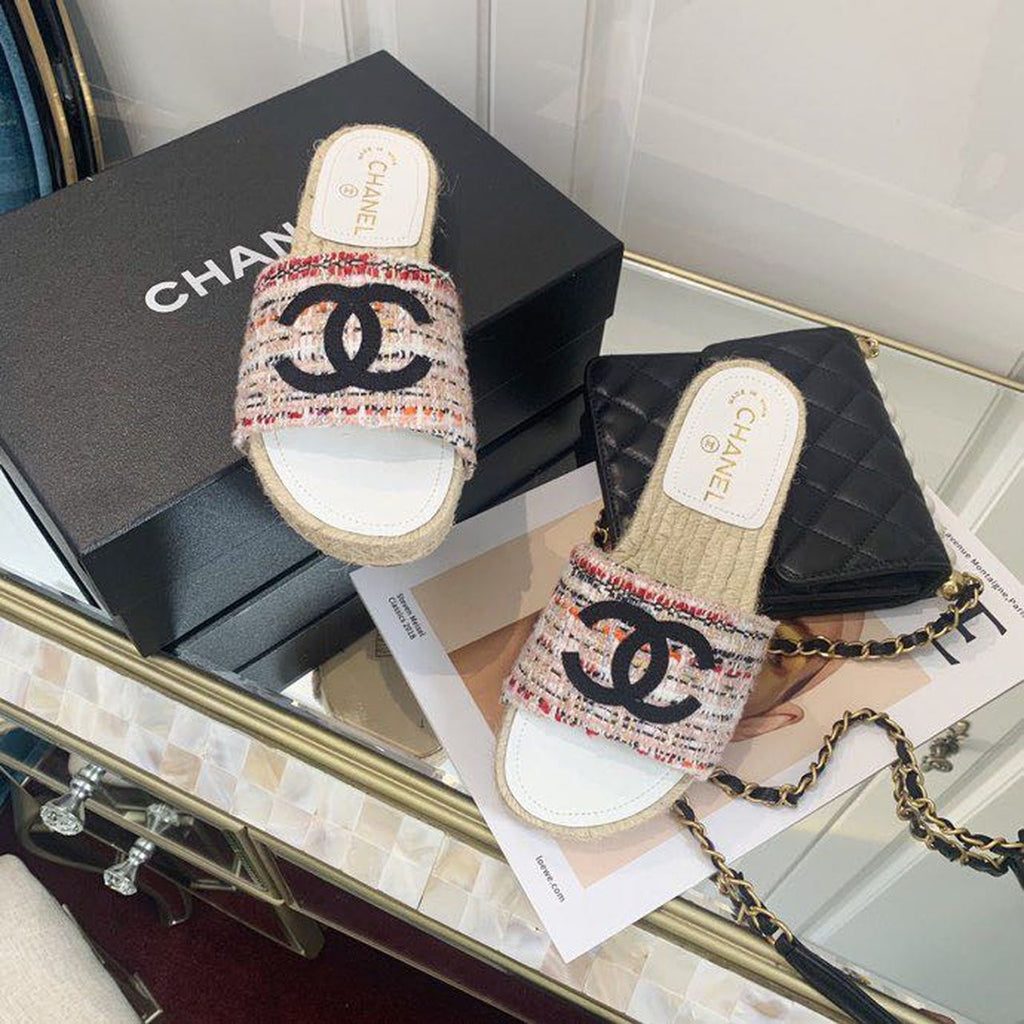 Chanel CC Espadrille Sandals Tweed/Calfskin Leather Spring/Summer Collection Red/Black