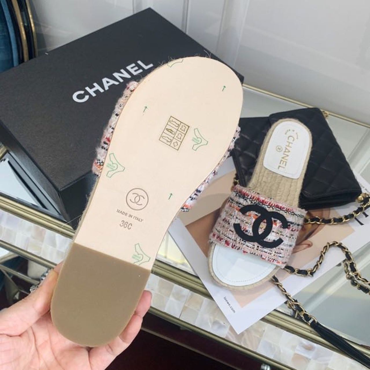 Chanel CC Espadrille Sandals Tweed/Calfskin Leather Spring/Summer Collection Red/Black