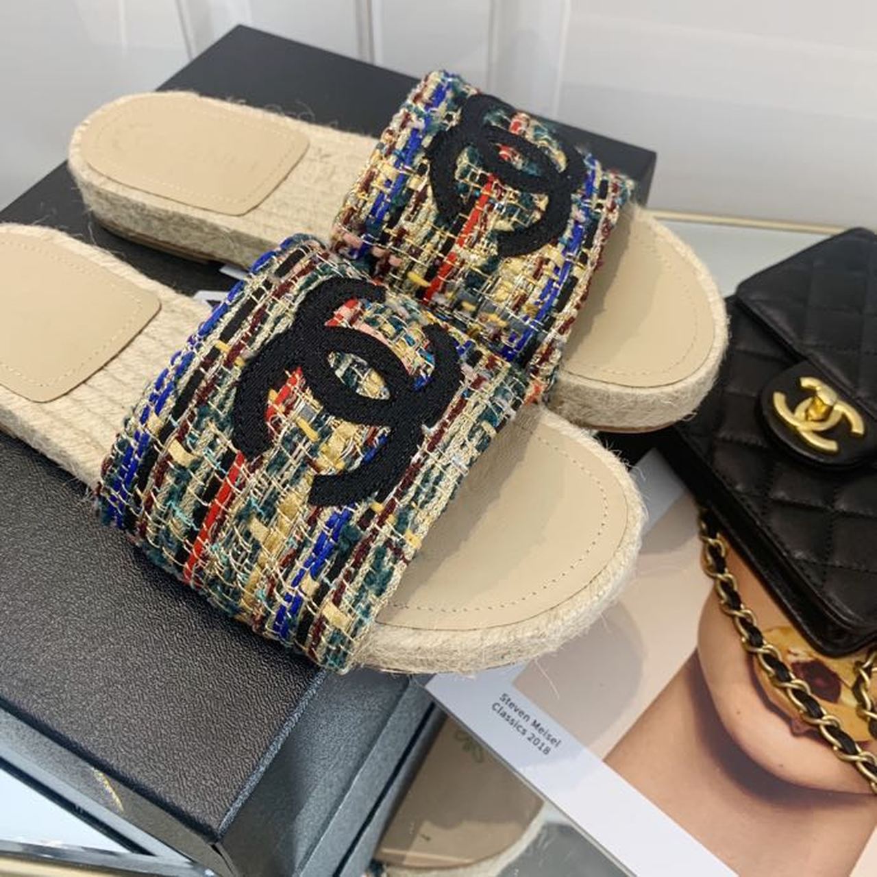 Chanel CC Espadrille Sandals Tweed/Calfskin Leather Spring/Summer Collection Red/Black