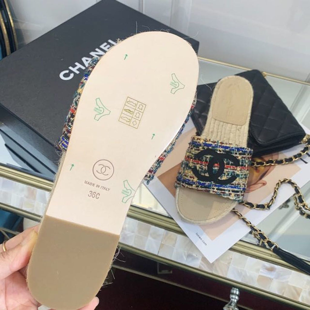 Chanel CC Espadrille Sandals Tweed/Calfskin Leather Spring/Summer Collection Red/Black