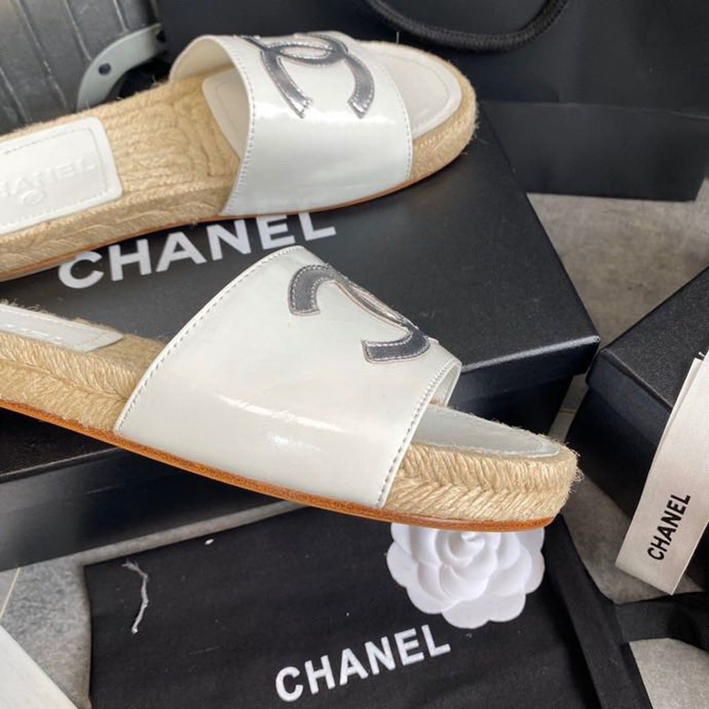 Chanel CC Espadrille Sandals Calfskin Leather Spring/Summer Collection White/Silver