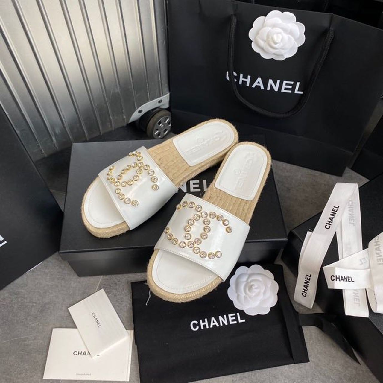 Chanel Pearl Beaded Embellished Sandals Calfskin Leather Spring/Summer Collection White