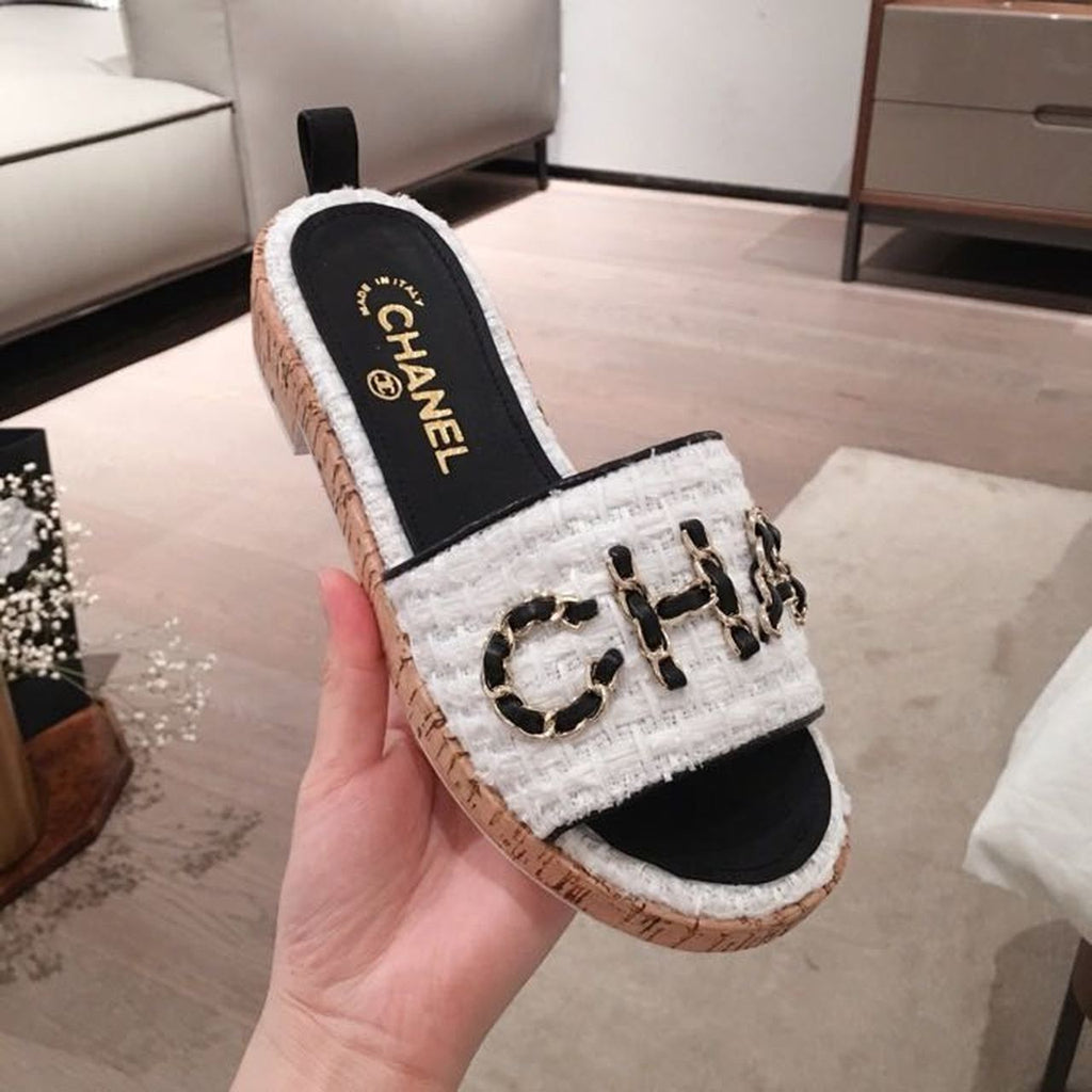 Chanel Woven Chain Cork Mules Sandals Tweed/Calfskin Leather Spring/Summer Collection White/Black