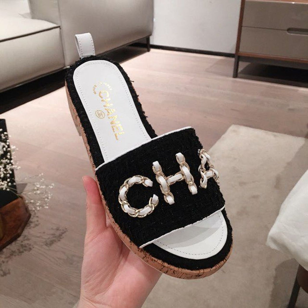 Chanel Woven Chain Cork Mules Sandals Tweed/Calfskin Leather Spring/Summer Collection Black/White