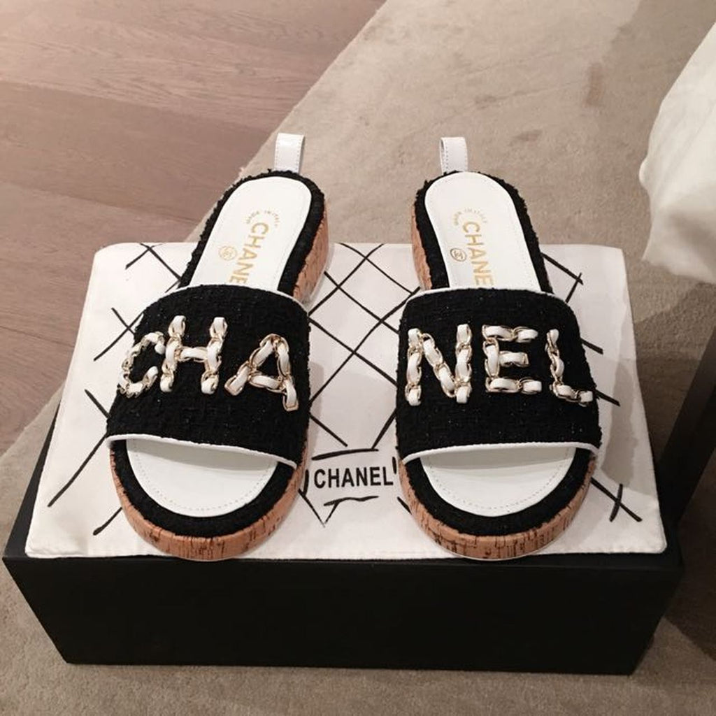 Chanel Woven Chain Cork Mules Sandals Tweed/Calfskin Leather Spring/Summer Collection Black/White
