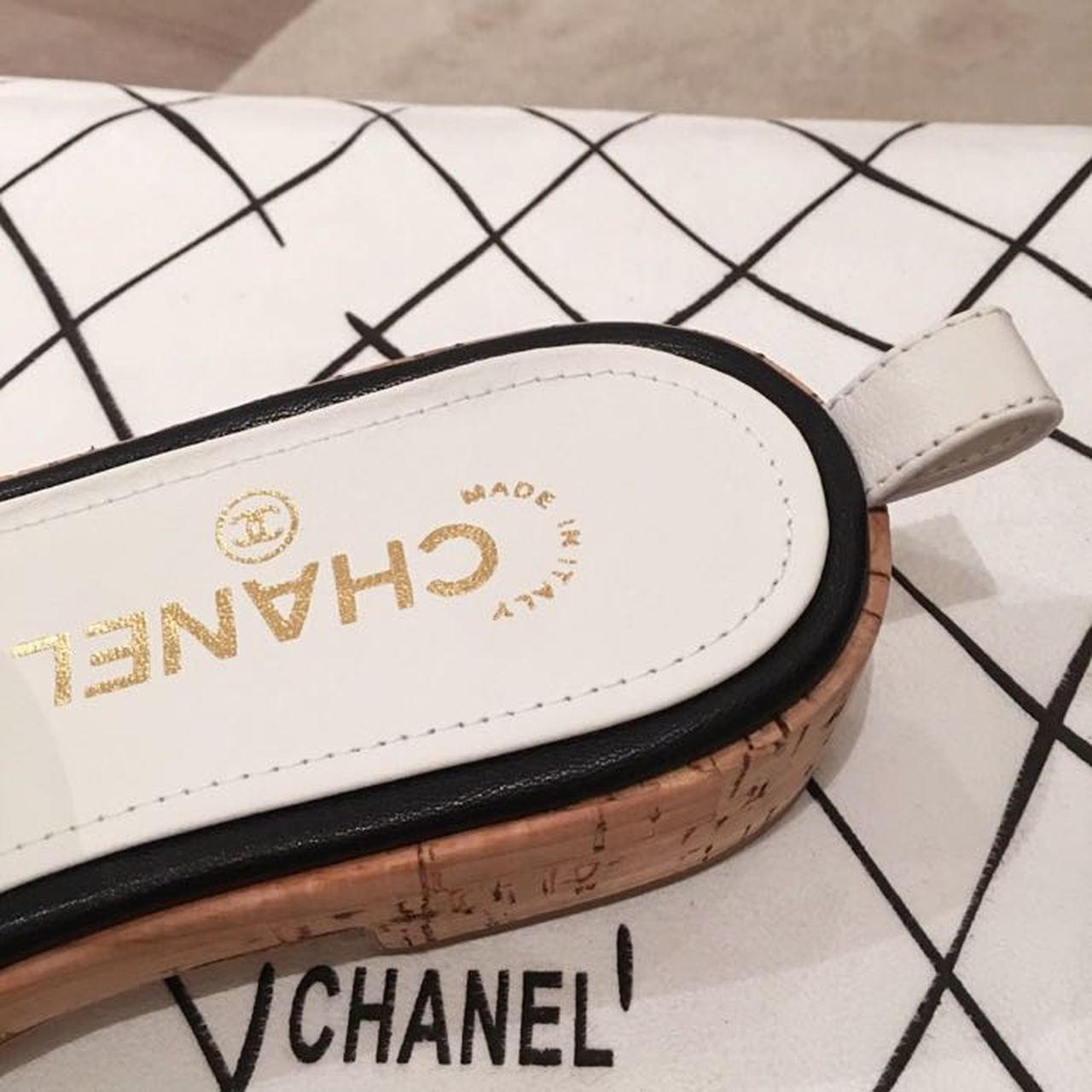 Chanel Cork Mules Sandals Calfskin Leather Spring/Summer Collection White/Black