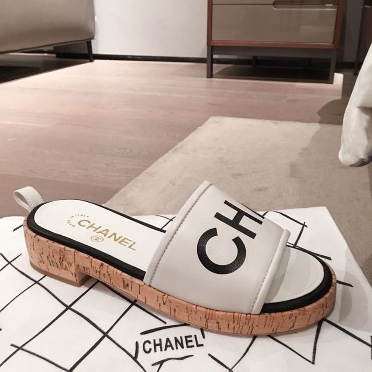 Chanel Cork Mules Sandals Calfskin Leather Spring/Summer Collection White/Black