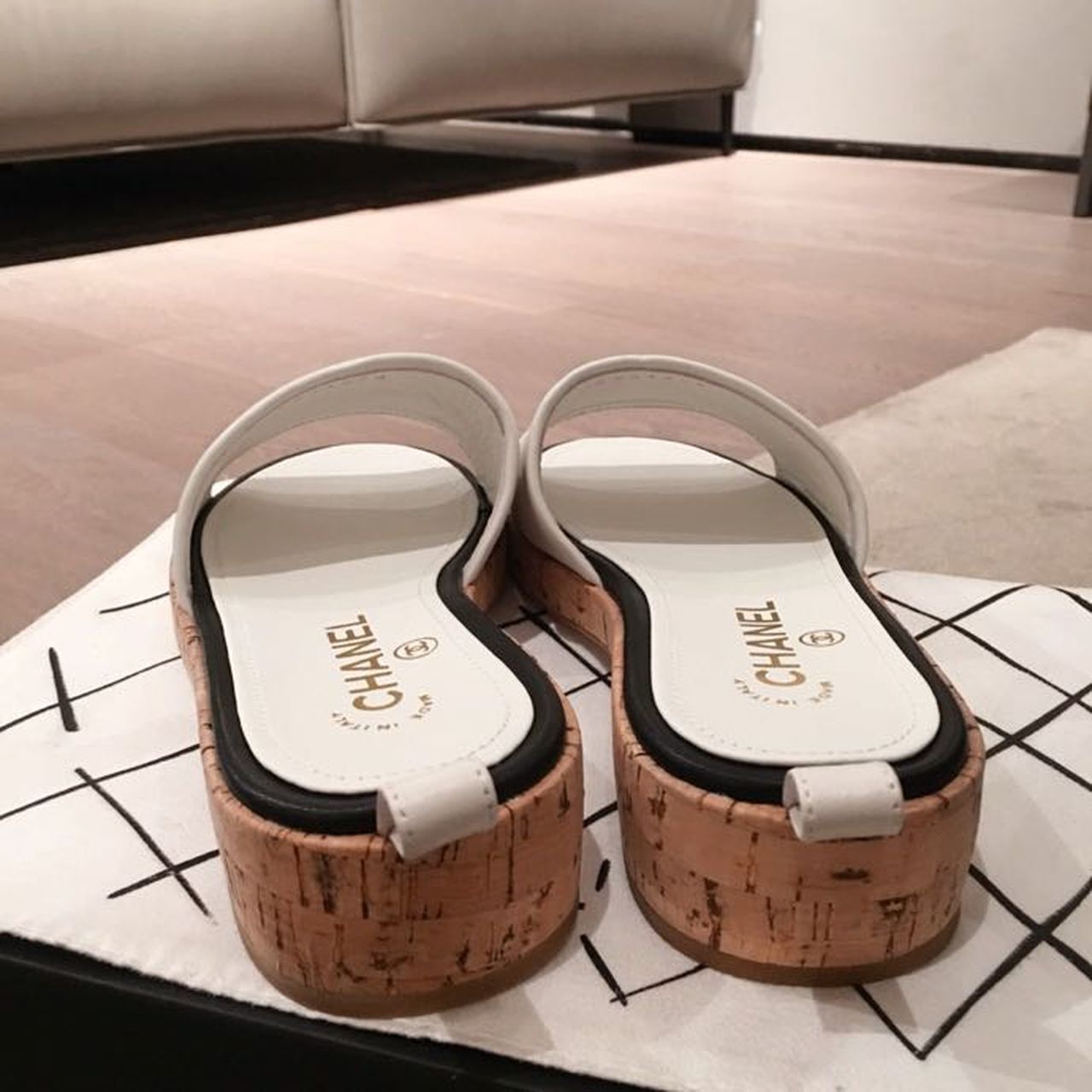 Chanel Cork Mules Sandals Calfskin Leather Spring/Summer Collection White/Black